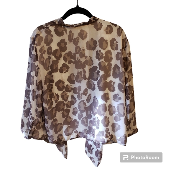 Chico's Travelers NWOT "Dana" gray tan animal print flowy light jacket, large - Picture 3 of 9